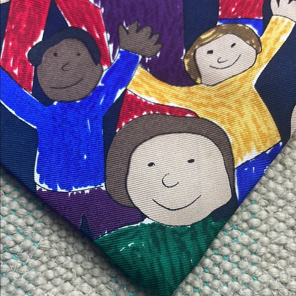 Vintage 1994 Save The Children Silk Tie Flag Art - Picture 6 of 14